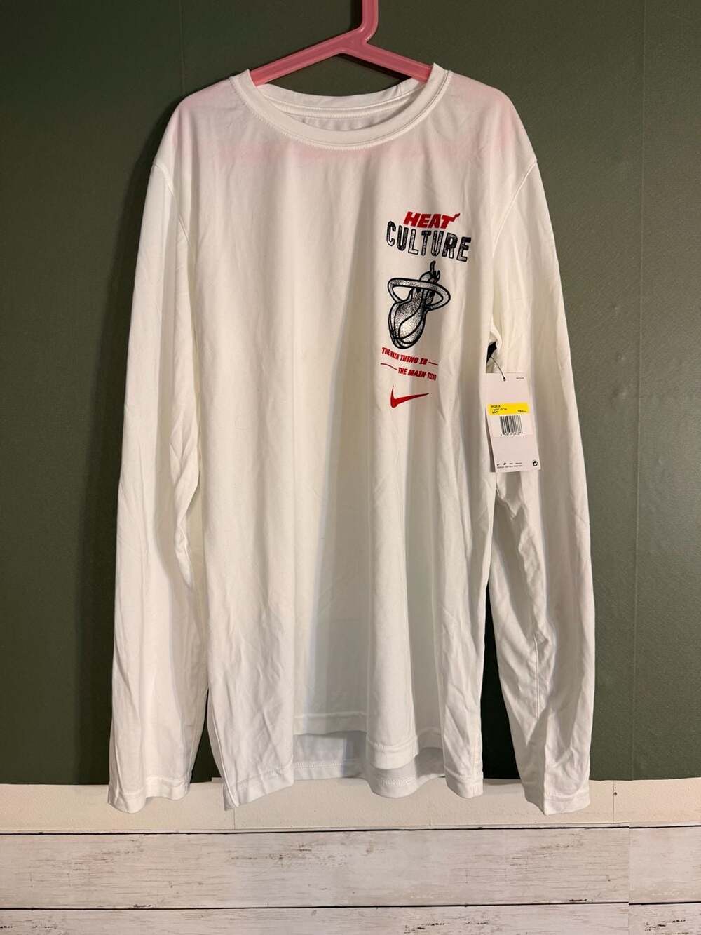 NWT Nike x Miami Heat Culture‎ Dri-Fit Long Sleeve T-Shirt Size Small NBA
